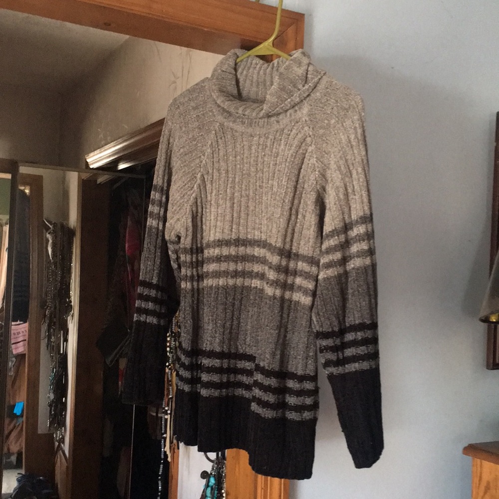Black and Gray Soft sweater